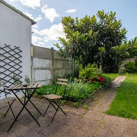 L'escale 10, Maison Familiale Et Lumineuse Pres Du Puydufou Lejlighed Cholet